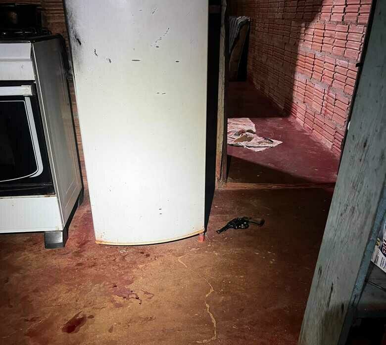 Imagem de compartilhamento para o artigo Investigado por roubo e homicídio morre em confronto com a polícia em Rio Verde da MS Todo dia